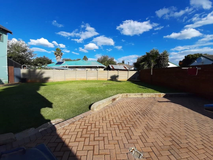 4 Bedroom Property for Sale in Vaalpark Free State